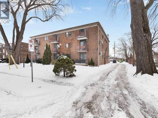 1655 Rooney STREET Windsor Ontario, N9B 1L1 - Multi-family Home For Sale