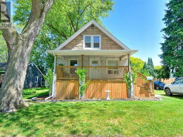 135 MAPLE LaSalle Ontario, N9J 1N7 - 4 Bedrooms Home For Sale