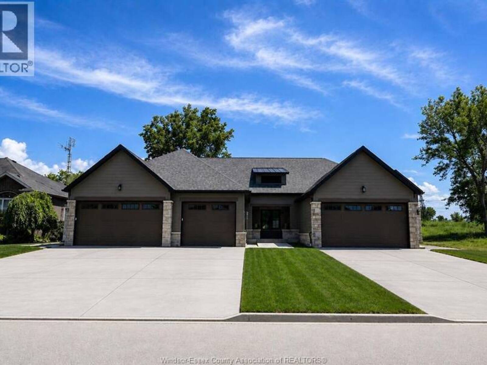 408 BLAKE STREET, Lakeshore, Ontario N0R 1A0