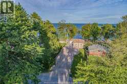 262 COTTERIE PARK | Leamington Ontario | Slide Image Three