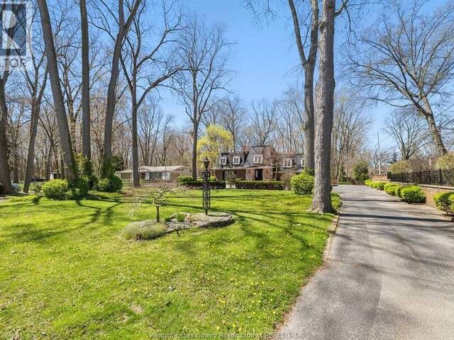 1255 TANGLEWOOD COURT LaSalle Ontario, N9J 2K2 - 4 Bedrooms Home For Sale