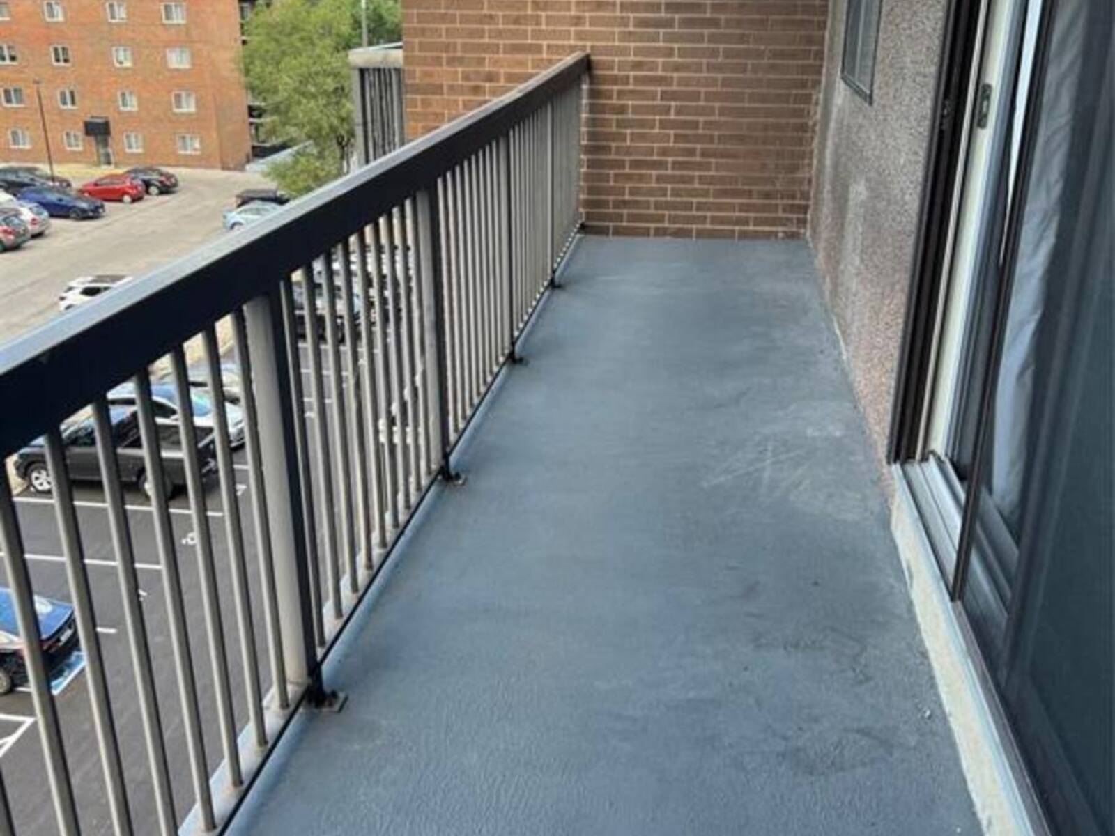 3936 WYANDOTTE STREET East Unit# 513, Windsor, Ontario N8Y 4V1