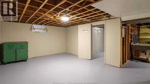 4054 ROSELAND DRIVE West | Windsor Ontario | Slide Image Thirty-two