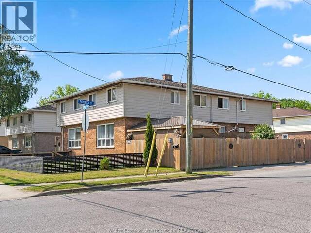 22 TAYLOR AVENUE Chatham Ontario, N7L 2T5 - Multi-family Home For Sale