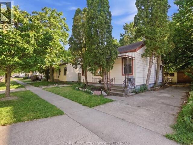 2209 FOREST Windsor Ontario, N8W 2G7 - 3 Bedrooms Home For Sale
