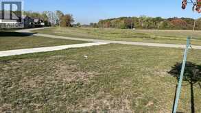 7325 MEO BOULEVARD | LaSalle Ontario | Slide Image Ten