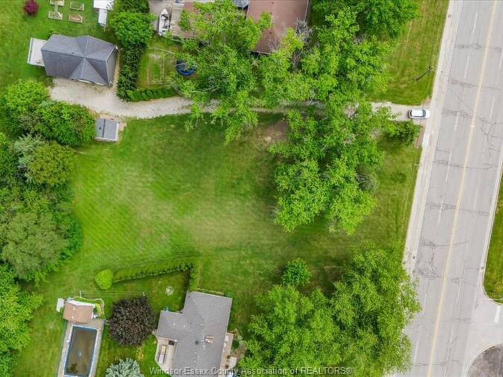 1117 Front ROAD North, Amherstburg, Ontario N9V 2Y8