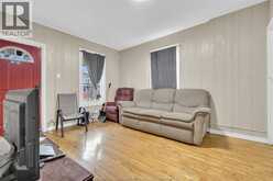 227 BRIDGE AVENUE | Windsor Ontario | Slide Image Four