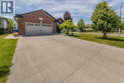 37 ANTONIO COURT | Leamington Ontario | Slide Image Four