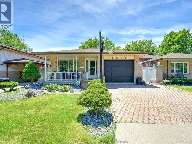 1651 COURTLAND Windsor Ontario, N8T 3K5 - 4 Bedrooms Home For Sale