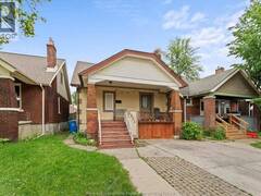 1571 GOYEAU Windsor Ontario, N8X 3L5