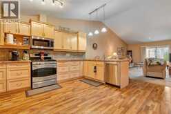 58 QUEEN'S HILL | Leamington Ontario | Slide Image Four