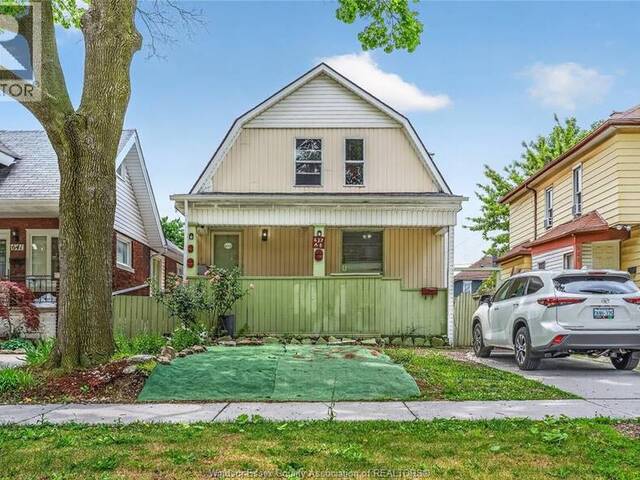 637 CAMERON Windsor Ontario, N9B 1Z2 - 3 Bedrooms Home For Sale