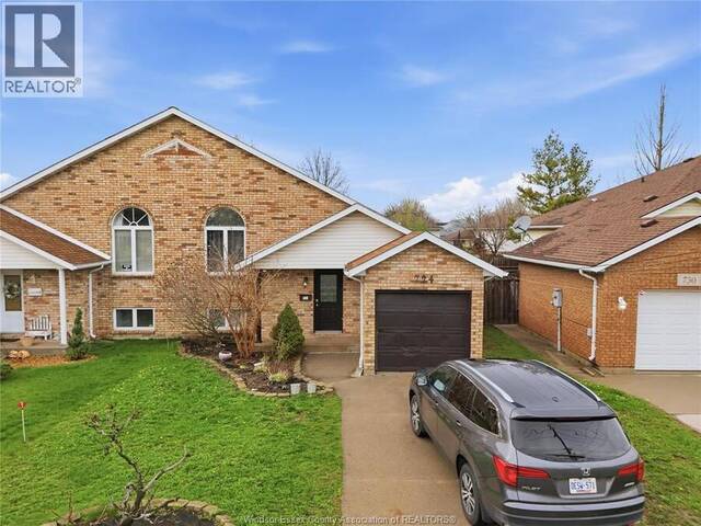 724 CABANA ROAD East Windsor Ontario, N9G 1A4 - 4 Bedrooms Home For Sale