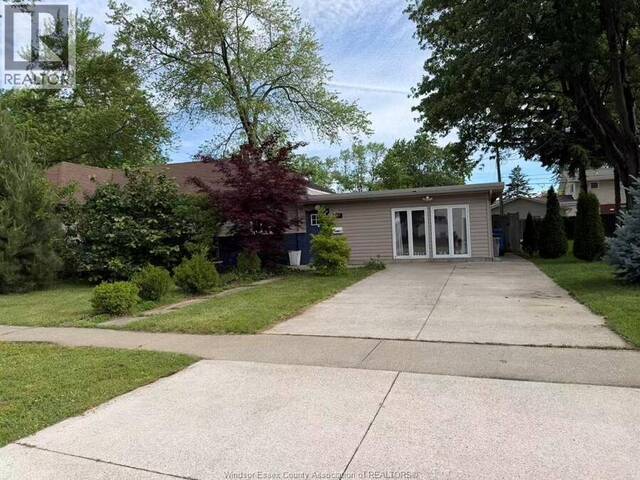 307 SACRED HEART DRIVE LaSalle Ontario, N9J 1T1 - 3 Bedrooms Home For Sale