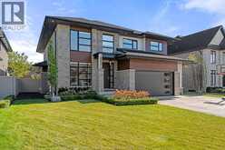 258 XAVIER CIRCLE | Windsor Ontario | Slide Image One