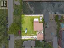 22 MANHATTAN STREET | LaSalle Ontario | Slide Image Eighteen