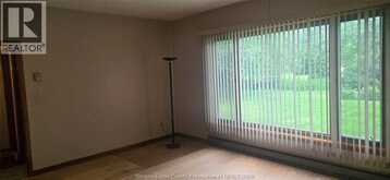 960 SCOFIELD AVENUE | Windsor Ontario | Slide Image Five