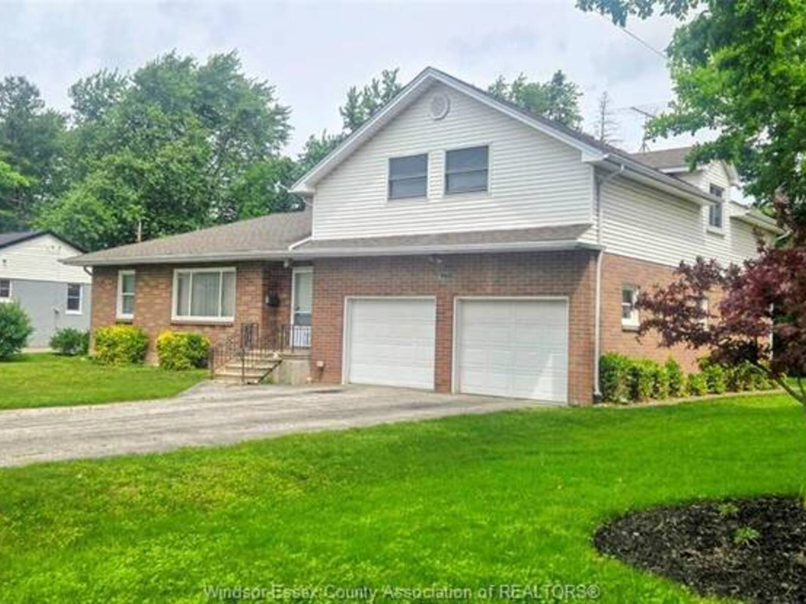 960 SCOFIELD AVENUE, Windsor, Ontario N9G 1L7