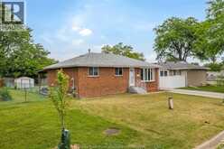 5210 QUEEN ELIZABETH DRIVE | Windsor Ontario | Slide Image Thirty-seven