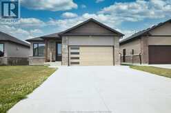 26 EVENING DRIVE | Chatham Ontario | Slide Image One