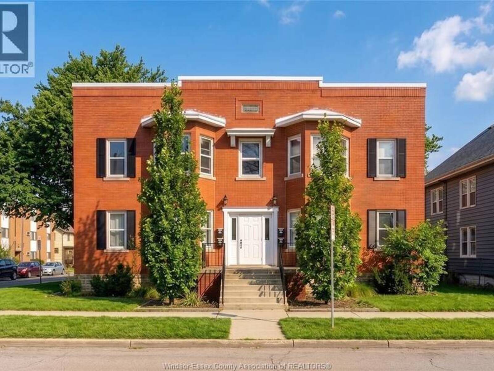 485 LOUIS AVENUE, Windsor, Ontario N9A 1W5