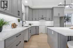 3025 MCROBBIE CRESCENT | Windsor Ontario | Slide Image Eight