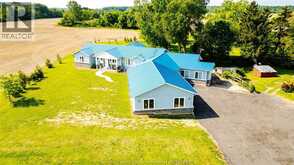 1377 COUNTY RD 20 West | Kingsville Ontario | Slide Image One