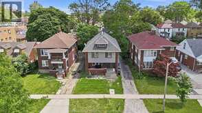 326-328 PARTINGTON AVENUE | Windsor Ontario | Slide Image Four