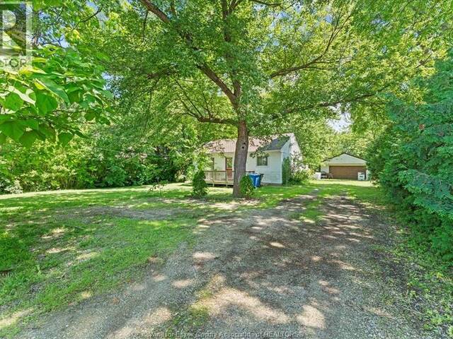 3555 County Rd 42 Windsor Ontario, N9A 6J3 - 3 Bedrooms Home For Sale