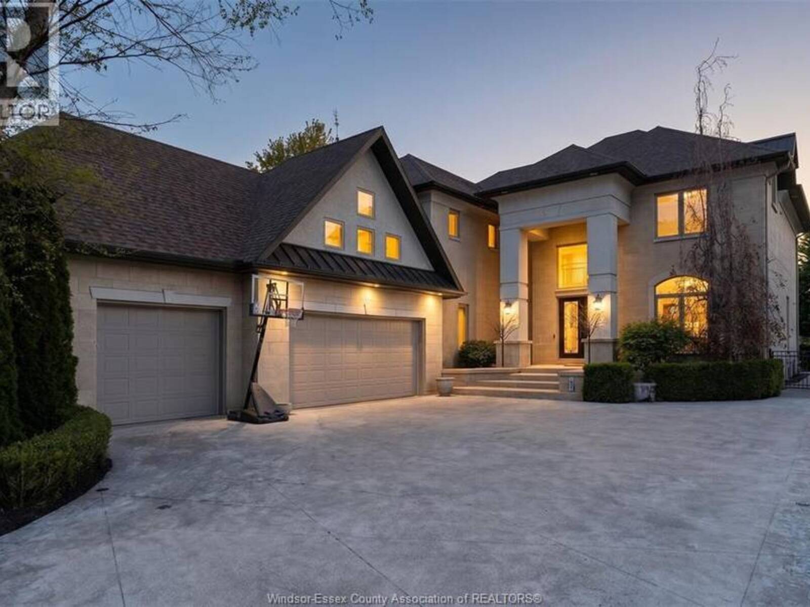 1740 CAILLE AVENUE, Belle River, Ontario N8L 0J5