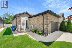 2526 OLIVE ROAD | Windsor Ontario | Slide Image Thirty-four