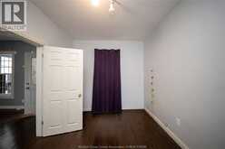 894 UNIVERSITY AVENUE | Windsor Ontario | Slide Image Ten