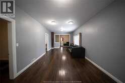 894 UNIVERSITY AVENUE | Windsor Ontario | Slide Image Fifteen
