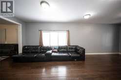 894 UNIVERSITY AVENUE | Windsor Ontario | Slide Image Seven