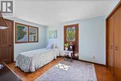 3770 HUNTINGTON | Windsor Ontario | Slide Image Nineteen