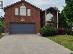 2361 ASKIN AVENUE Windsor Ontario, N9E 4Y2