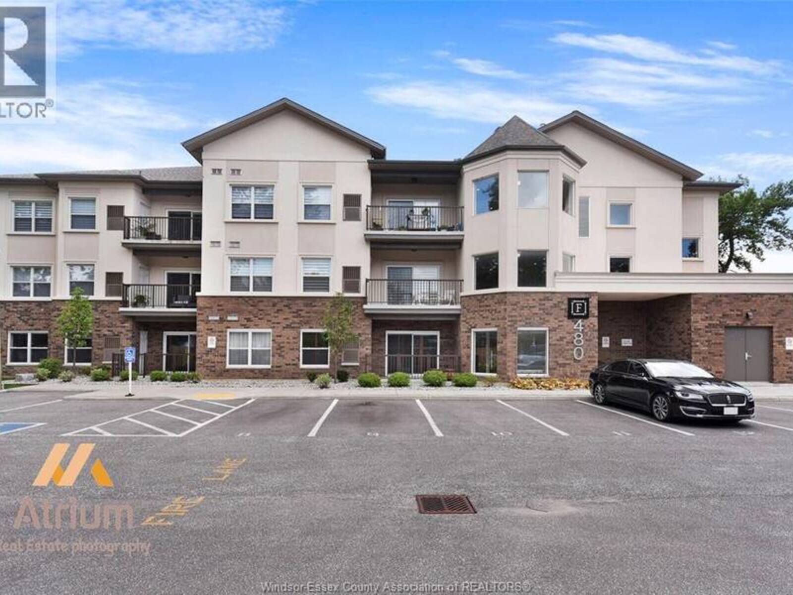 480 FAIRVIEW Unit# 305, Windsor, Ontario N8S 3E2