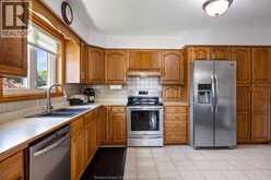 1545 WILLOW DRIVE | Kingsville Ontario | Slide Image Nine