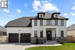 14 DUNDEE DRIVE | Chatham Ontario | Slide Image Two