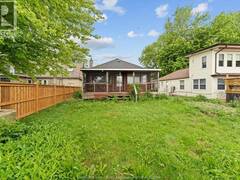 390 EAST BEACH Leamington Ontario, N9H 3V7