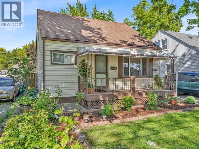 1936 CENTRAL Windsor Ontario, N8W 4H9 - 4 Bedrooms Home For Sale