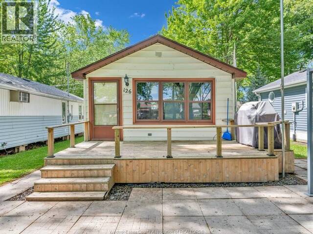 126 PLEASURE BEACH Harrow Ontario, N0R 1G0 - 1 Bedroom Waterfront Home For sale