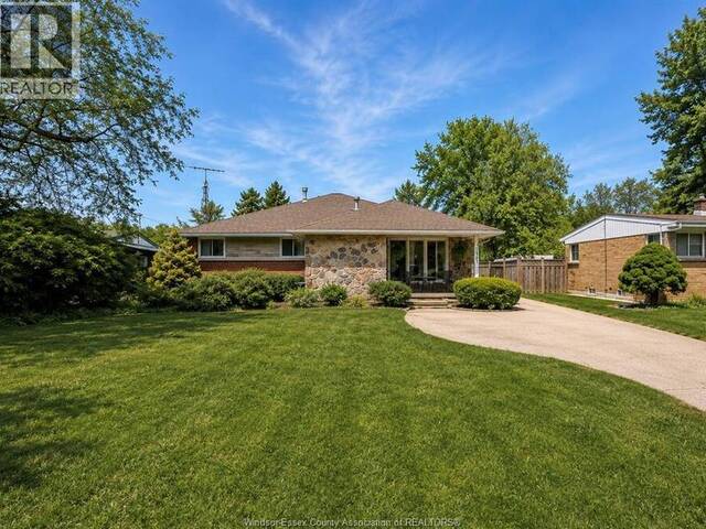 3740 DOMINION Windsor Ontario, N9E 2P3 - 7 Bedrooms Home For Sale