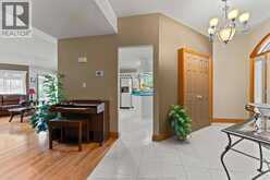 44 WORCHESTER | Leamington Ontario | Slide Image Ten