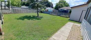 1635 COURTLAND CRESCENT | Windsor Ontario | Slide Image Twenty