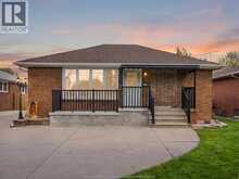 840 ROSSINI BOULEVARD | Windsor Ontario | Slide Image Two