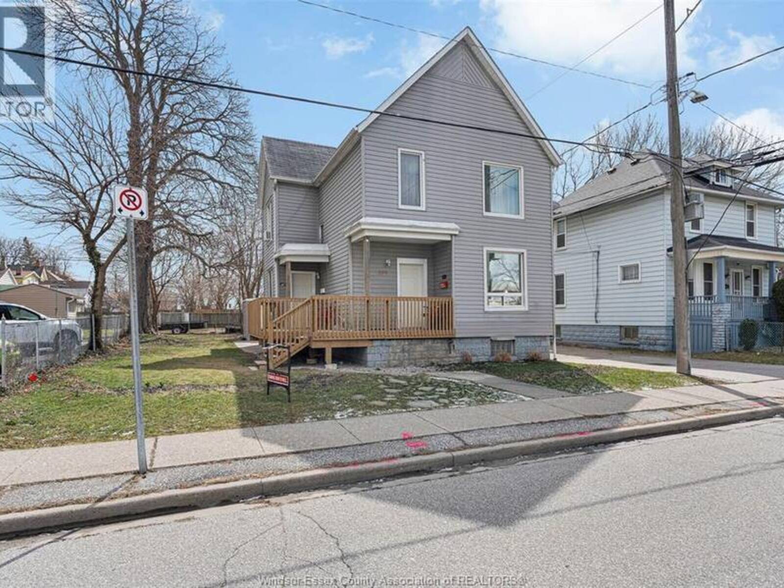 559 ASSUMPTION, Windsor, Ontario N9A 3B3
