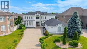 500 CLYDESDALE | Lakeshore Ontario | Slide Image One