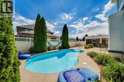500 CLYDESDALE | Lakeshore Ontario | Slide Image Forty-five